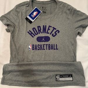 Nike Dri-FIT Tee NBA Charlotte Hornets Women’s M NWT